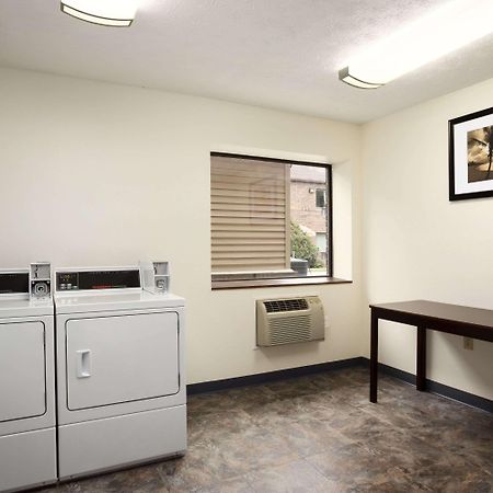 Days Inn By Wyndham Middletown Dış mekan fotoğraf