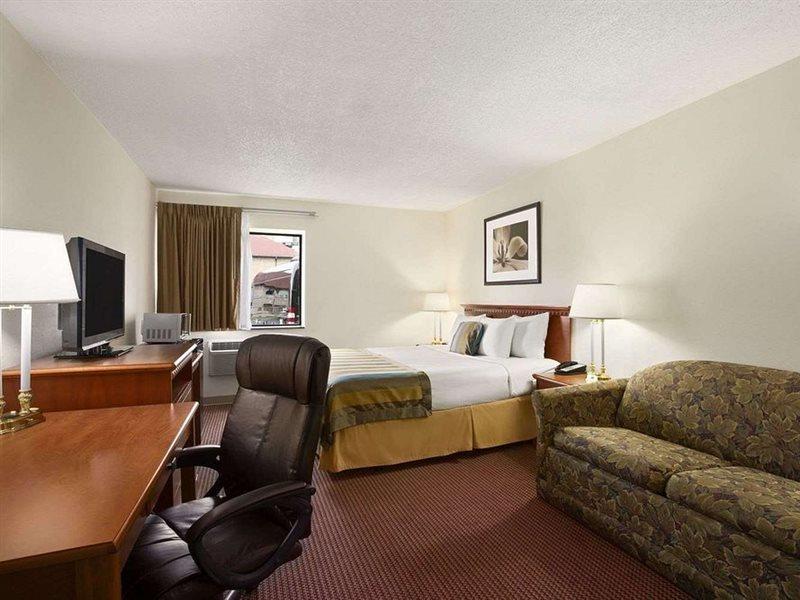 Days Inn By Wyndham Middletown Dış mekan fotoğraf