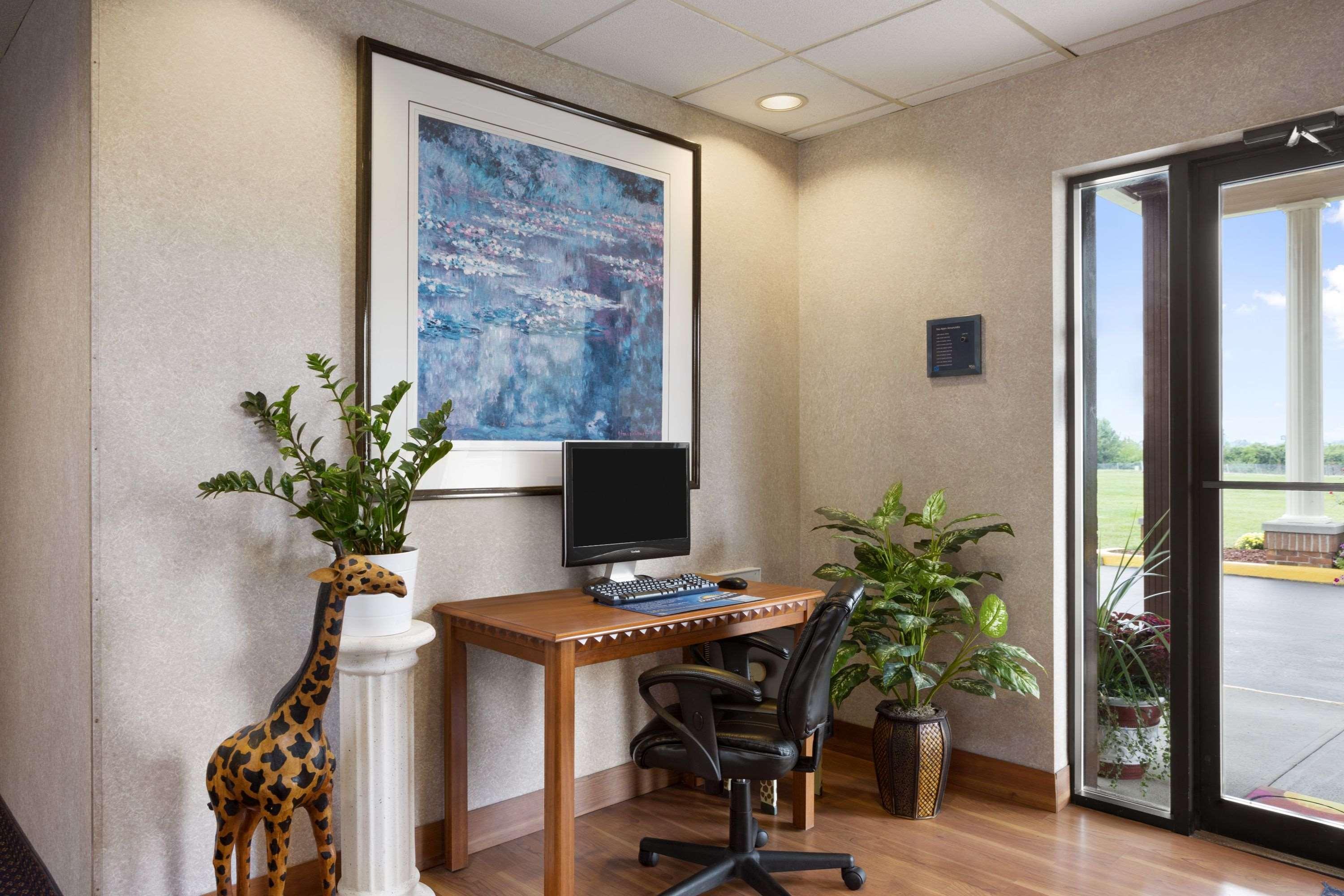 Days Inn By Wyndham Middletown Dış mekan fotoğraf